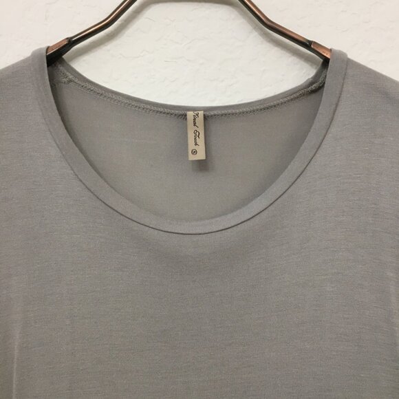 Final Touch Womens Small Taupe Gray Round Neck Top Relaxed Fit Short Sleeve - Picture 2 of 14